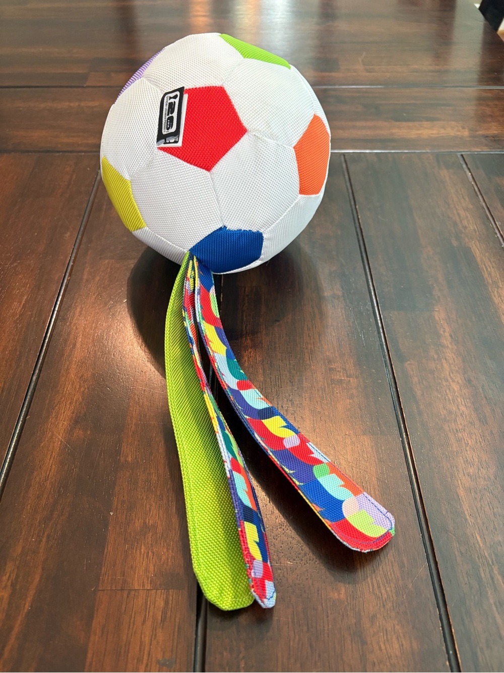FIFA World Cup 2026 Dog Toy, Tailspin Soccer Ball, Medium, New w/out tags